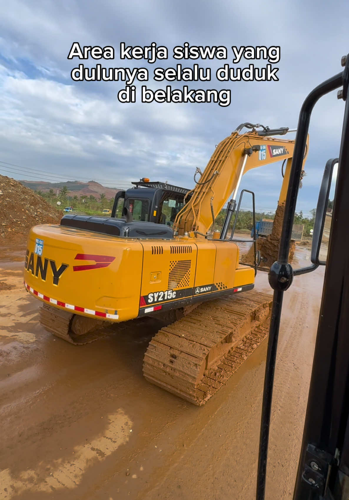 Ke bagian kerja ditambang #operator_excavator #tambang #operator #tambangnikel #tambanghitz #tambangindonesia #operatoralatberat #operatorindonesiaclub #operatormuda #helper #operatormudapunyacerita #tambangkalsel 