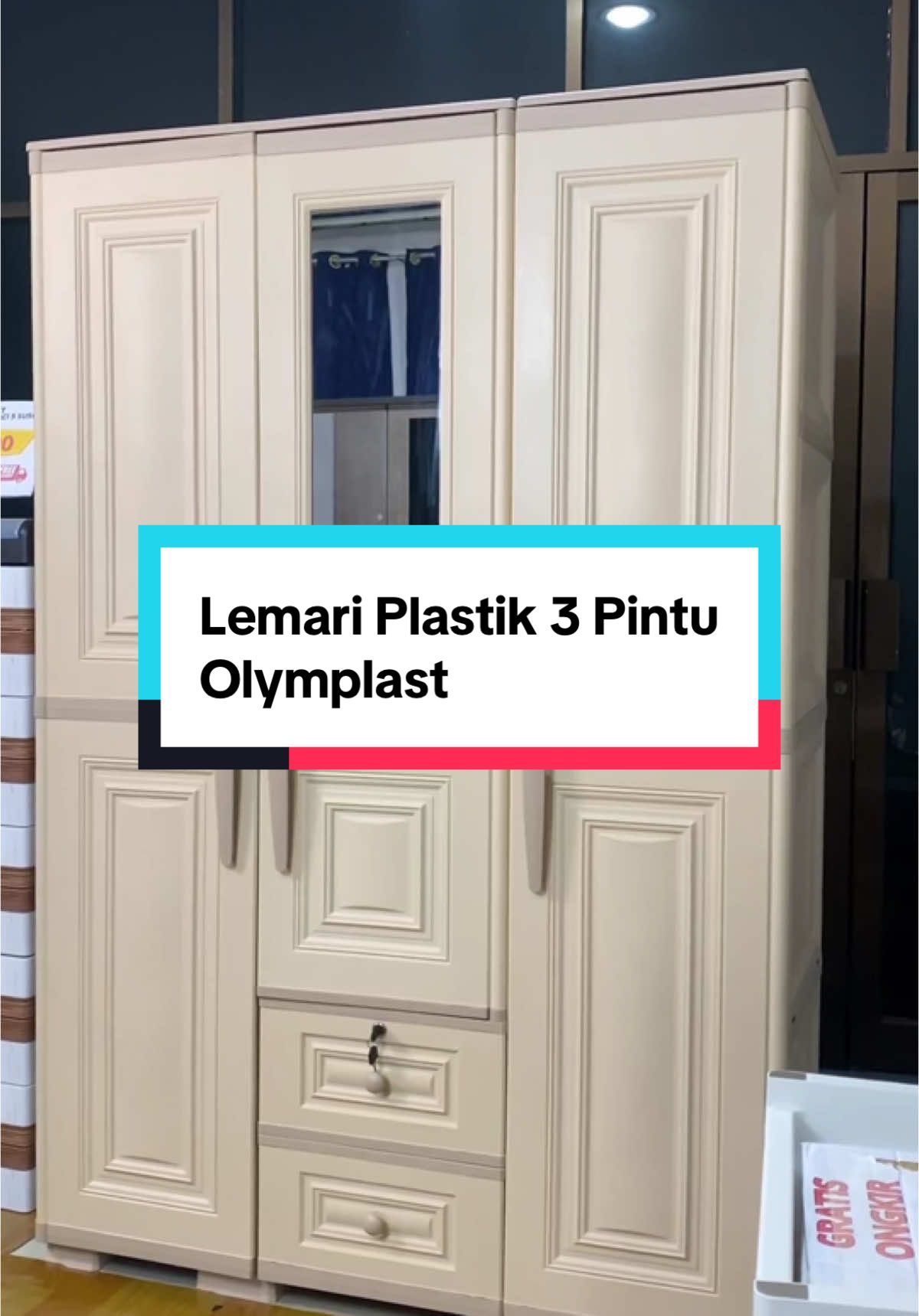 Lemari plastik OTC 3P Modern Olymplast di MORE Furniture👀👋🏻 Solusi penyimpanan baju anti air, rayap & awet harga mulai 2 jutaan di MORE #olymplast #morefurniture #lemari #lemari3pintu #lemariplastik #lemaribaju #lemarimurah #lemariminimalis #lemaripakaian #furniture 