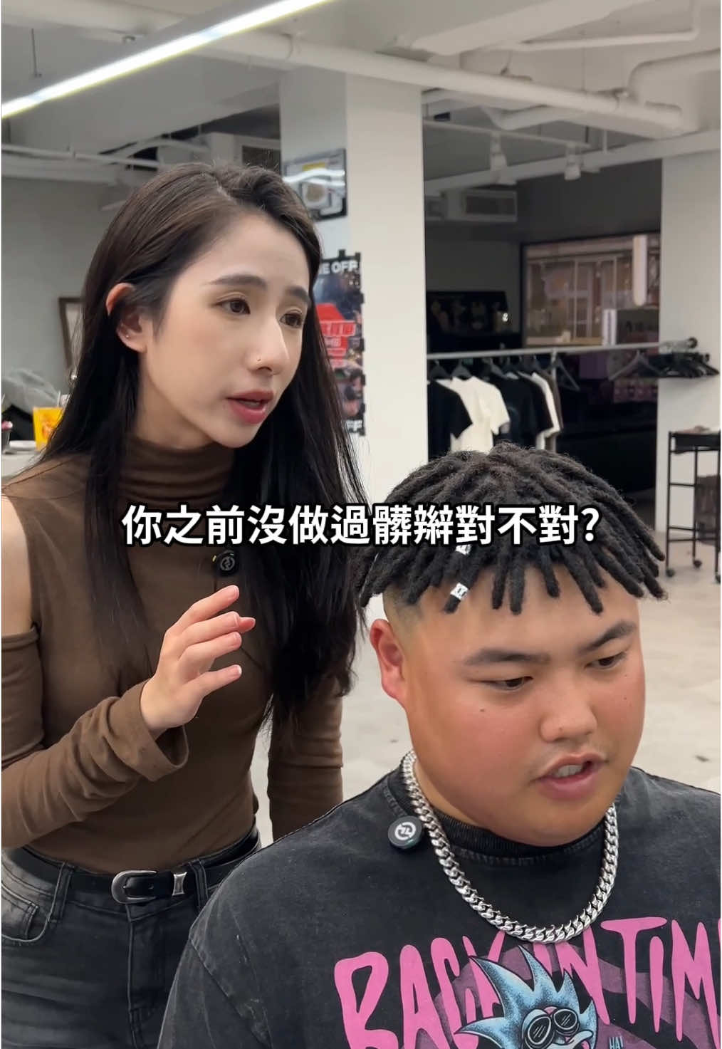 髒辮大疑問：這麼短也可以做嗎？ 只要頭髮長度能燙黑人燙就可以操作囉😉💖#台南髮型師 #我要上推薦 #抖音爸爸別限我流 #台南燙髮 #髒辮 #台南髒辮 