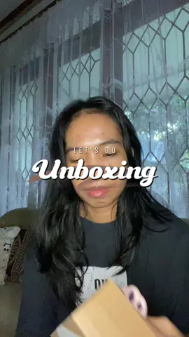 ga sabar cobain makeup baruuu😍 #unboxing #unboxingvideo #makeup #skincare #localbrand #makeuplokal #acneskin #acnefighter #beauty #beautycreator #neutralskintone #fyp #indonesia 