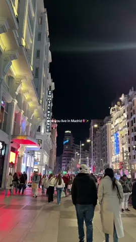 pov: you live in Madrid✨ #madrid #madridcentro #spain #españa #livingabroad #movingabroad 