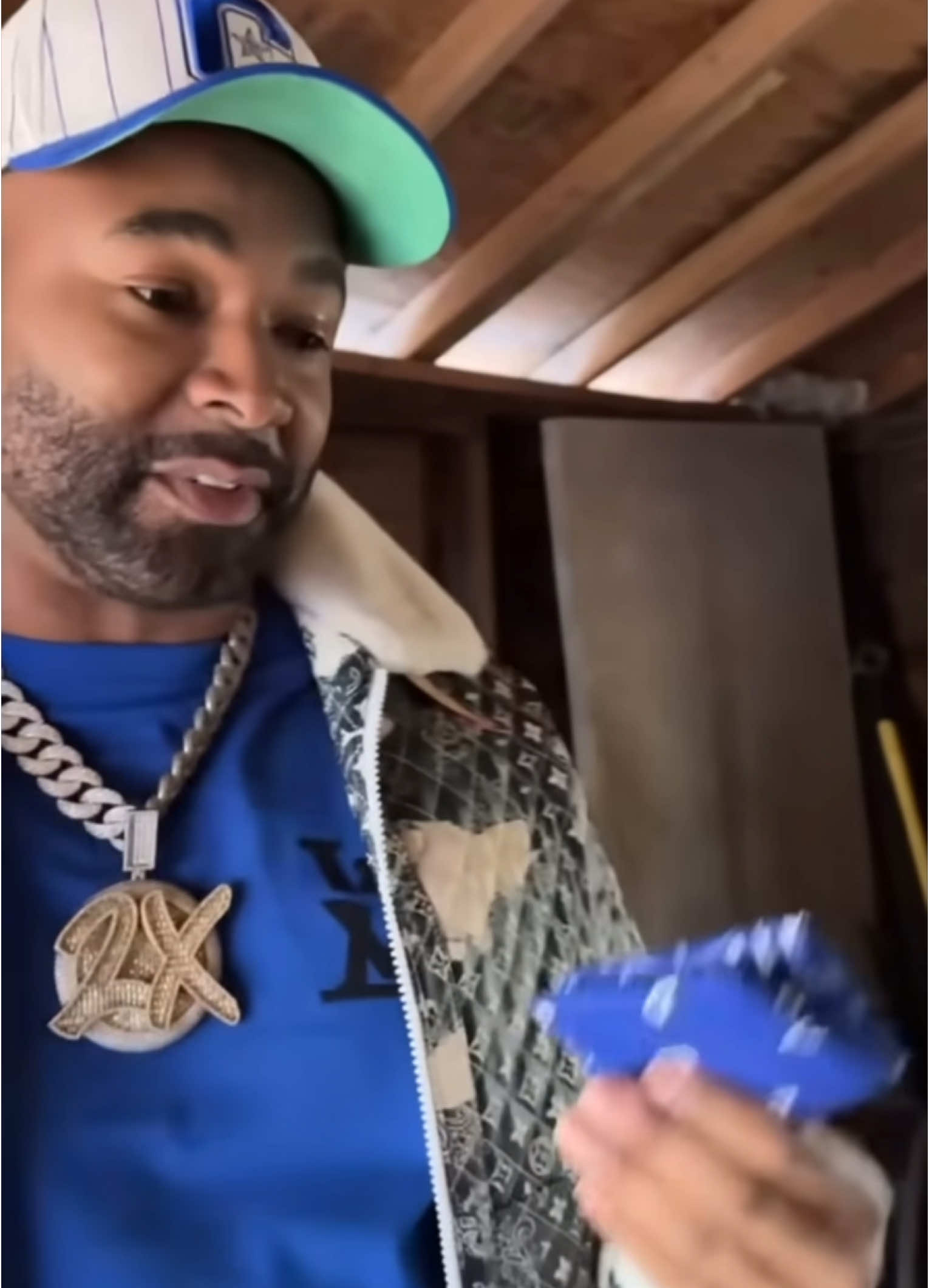 #kountrywayne #kountrywaynelive #foryoupage #kountrywaynecomedy #longervideos #comedytiktok 