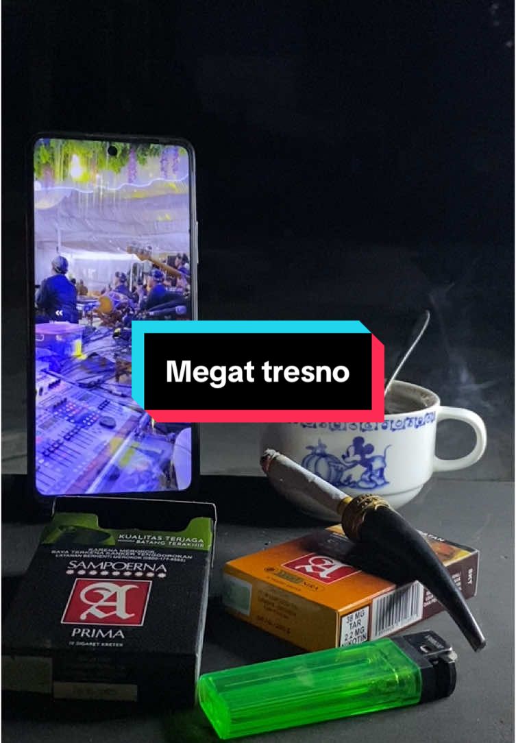 Panggah penak ae enek e☕️☕️🚬🚬 Judule lagu : MEGAT TRESNO Sing nyanyi : ora ngerti Sumber videone : vt @Perdana production  #megattresno #dangdut #dangdutkoplo #campursari #kopidangdut #ngopinyeni #ngopinyeni☕ #kopistory☕️ #maslang #ngopi #ngopisantuy #bahanswmu #bahanswmubolo😁 