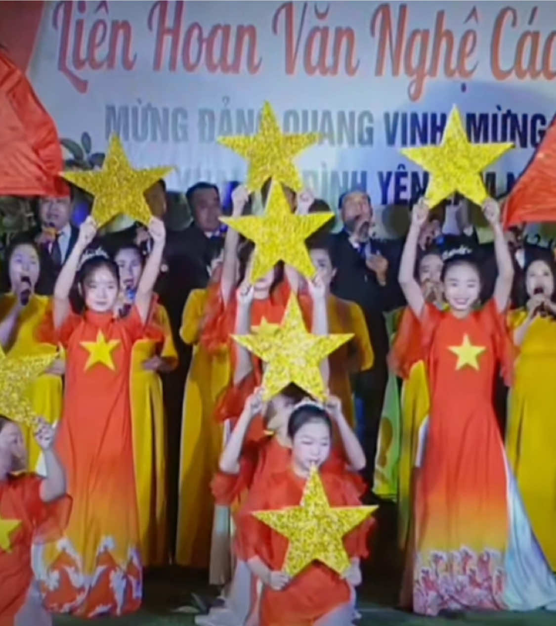 Những khuôn miệng tươi cười quá cơ #dinhyenlam #lehoixuan dongtrieu