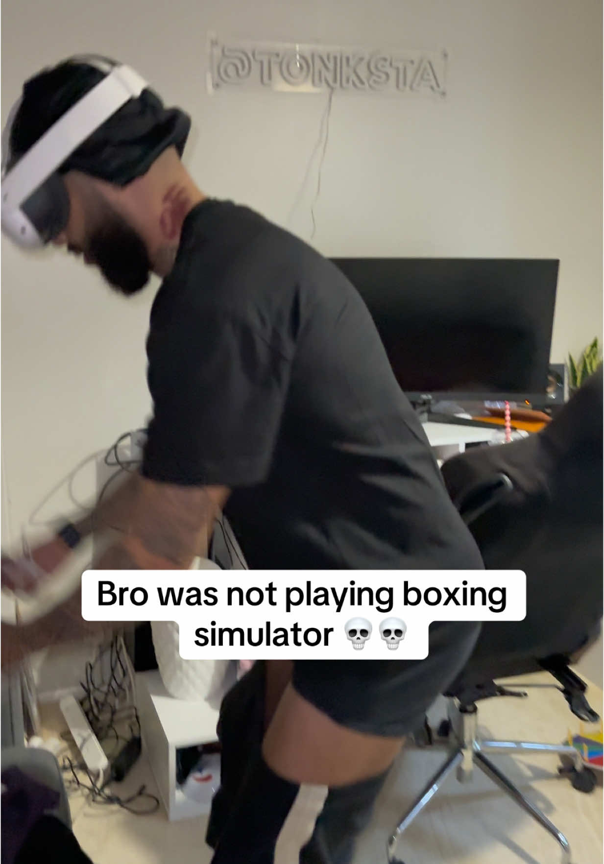 Bro was not playing boxing simulator 💀 #fyp 