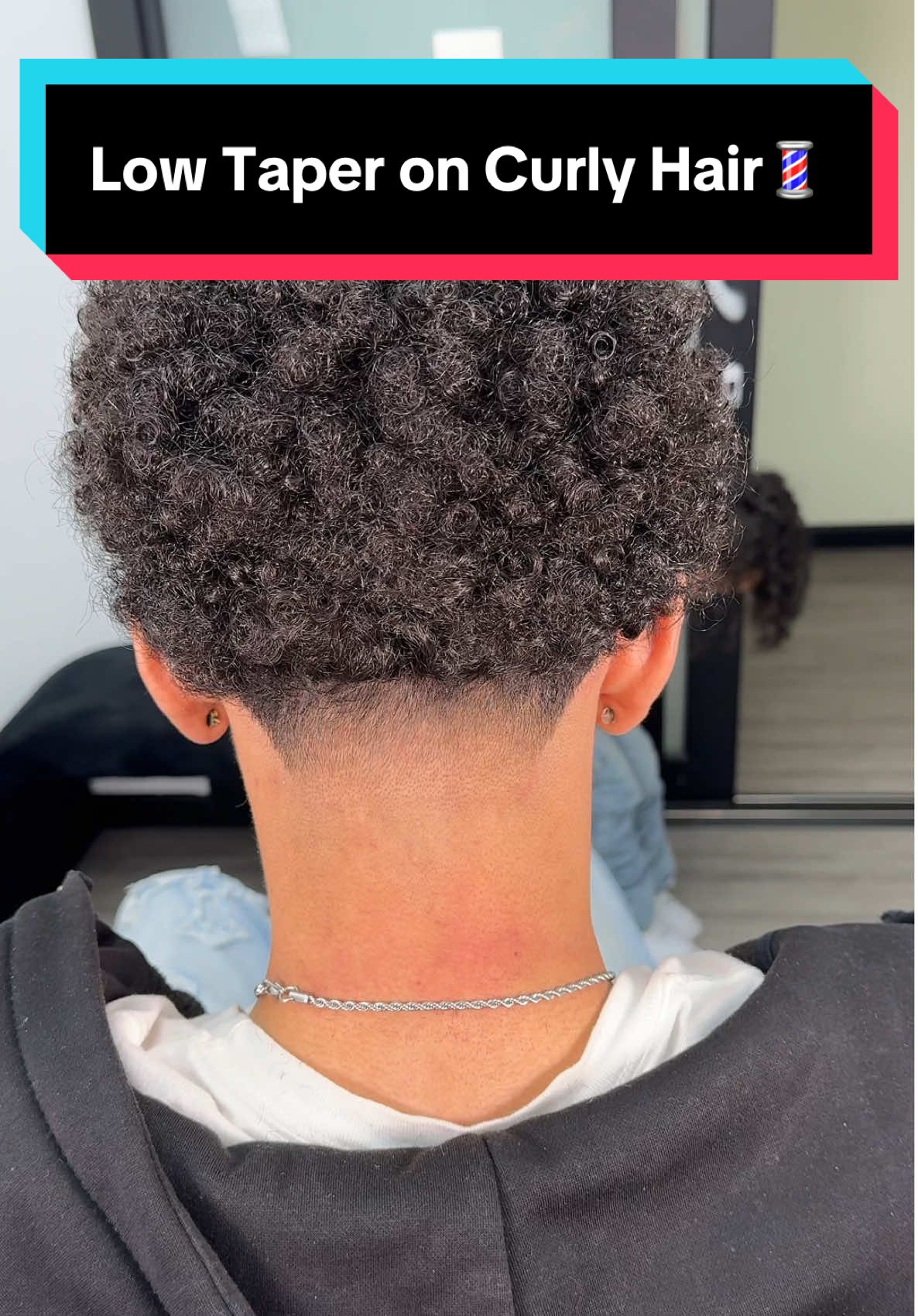 Low Taper on Curly Hair💈 “Mastering the perfect blend with a taper fade and blowout taper, especially for 3B curly hair. Whether you’re light skin or a black man, your curly mid fade is part of a bigger hair growth journey. Learn the best line up hacks for a flawless finish. #curlyhair #curlyhairstyles #4bhair #taperfade 