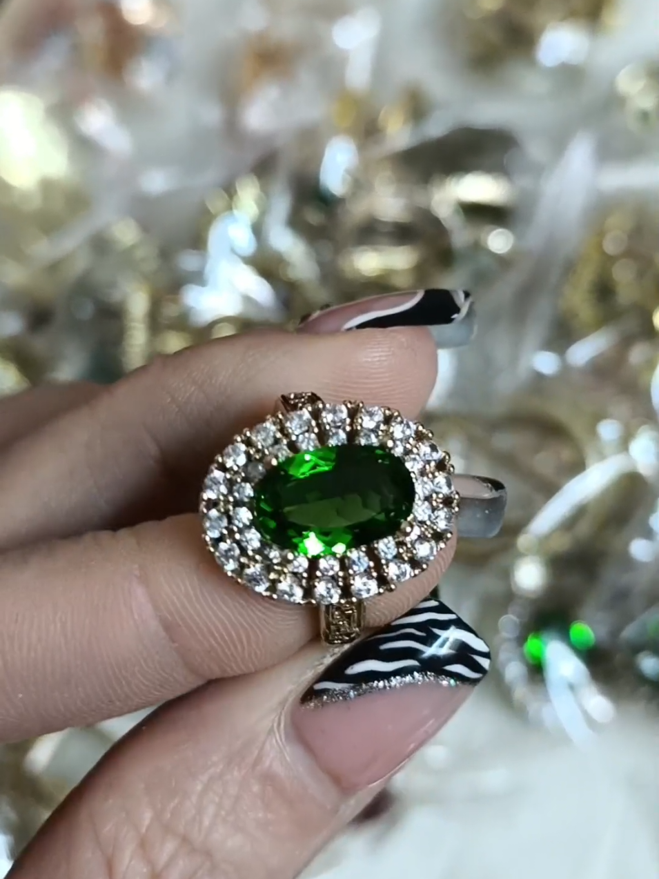 Hürrem gümüş 925 zavot #silver #jewellery #925silverjewelry #18kgold #russia #uzbekistan🇺🇿rossiya🇷🇺 #keşfetteyizzz #azerbaycan🇦🇿 #leylasilver925 #keşfetteyizzzzzzzzzzzzzzzzz♥️♥️♥️♥️♥️ #azerbaycan🇦🇿 #creatorsearchinsights 