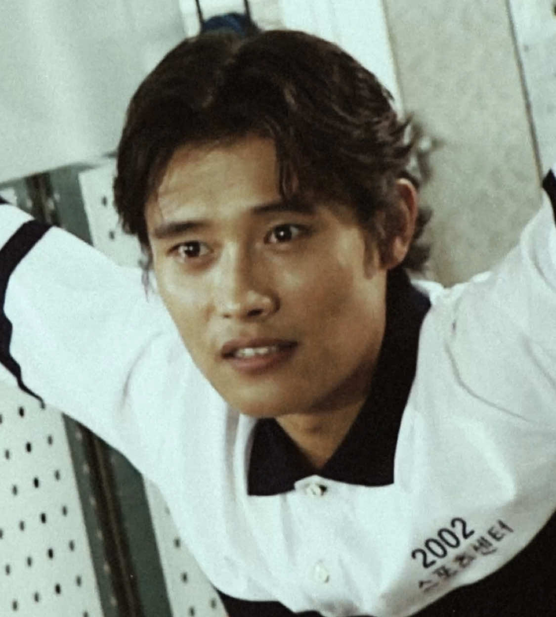 the chokehold he has on me. - ac vzaudioss (for @kay! <3) sdt; @☆ @byeokflms  #NEEDTHAT #leebyunghun #leebyunghunedit #iris #outside #squidgame #frontman #001 