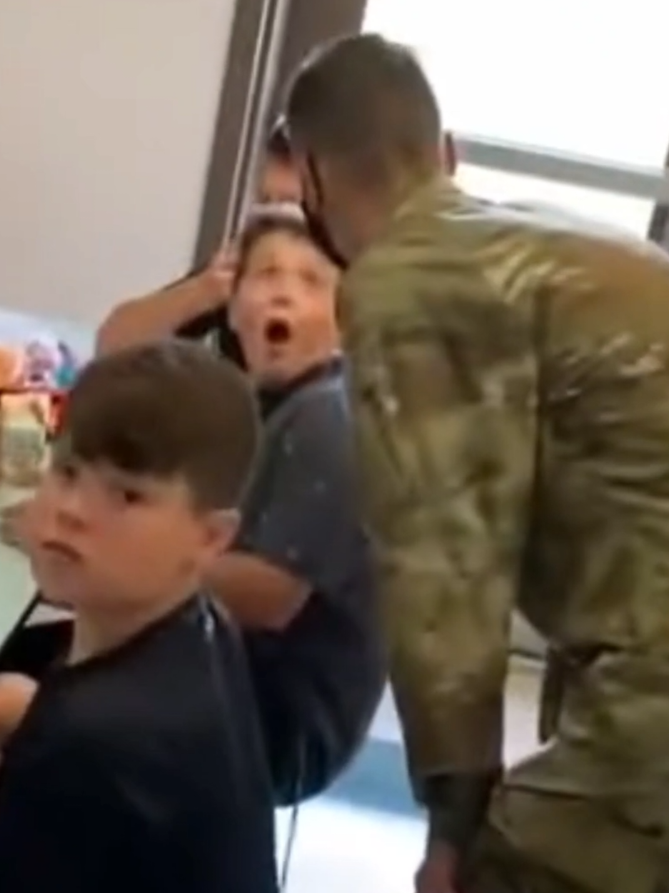 Emotional Reunions 🥺❤️ || Can you watch without tearing up 🥲 #baby #kid #toddler #military #soldier #reunion #reunited #emotional #crying #heartwarming #wholesome #fyp 