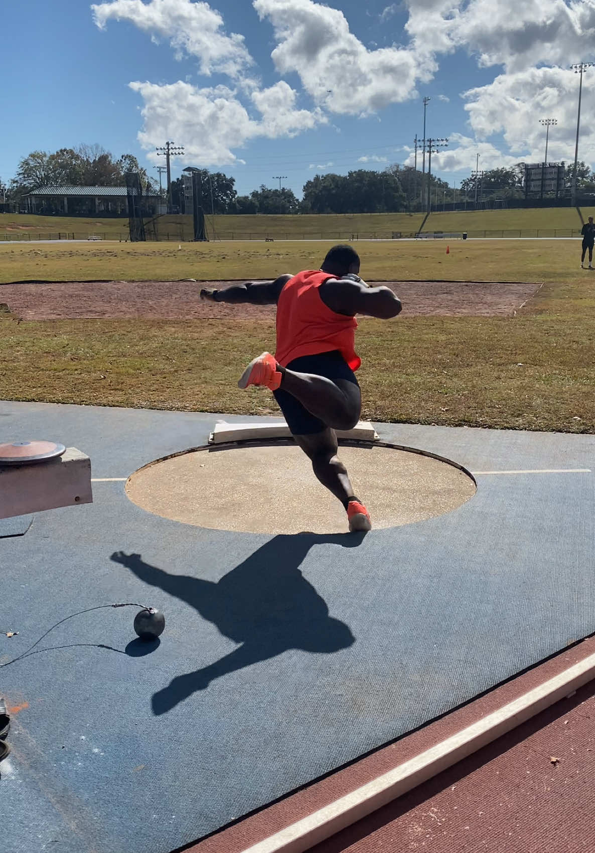 #builtdifferent #chasingr8ness #brickbybrick #rickssenopont #trackandfield #shotput 