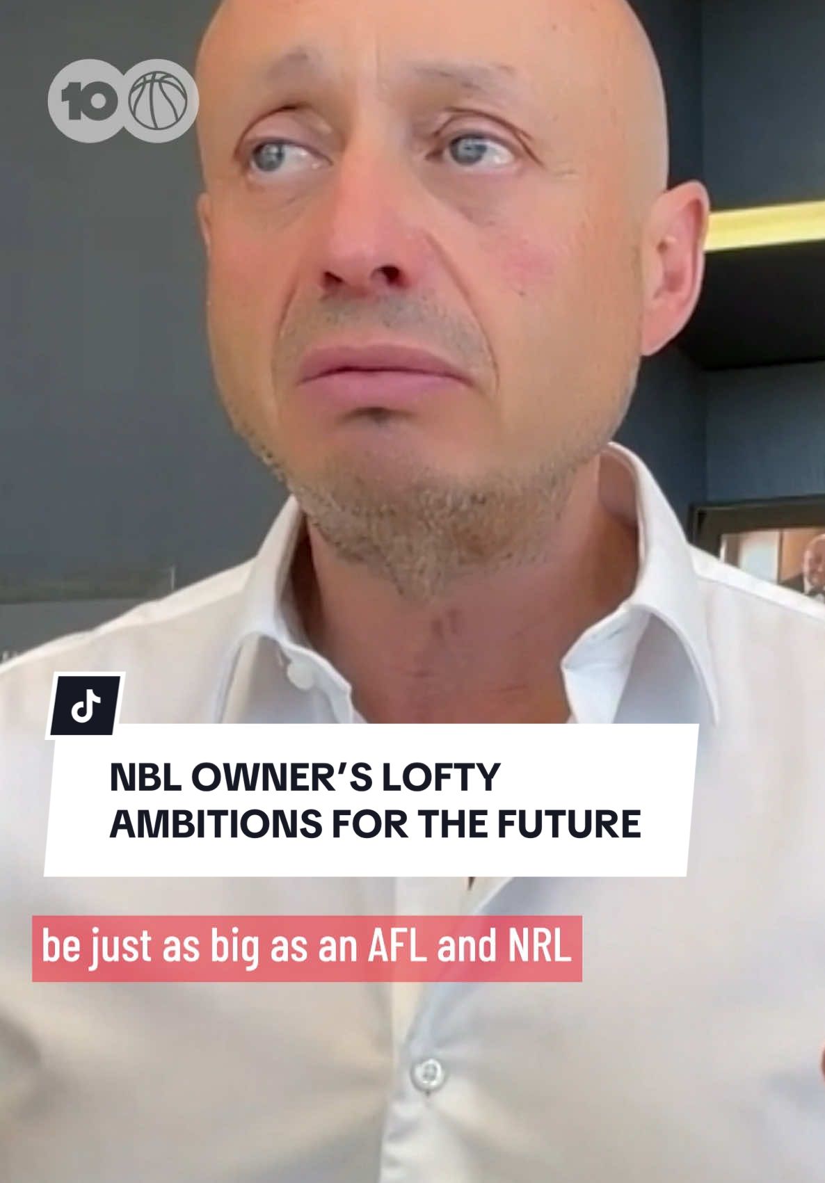 “We would like to be the AFL and the NRL of the Summer” NBL Owner Larry Kestelman joined 10 Hoops this week, and he didn’t mince his words on his vision for the league. Catch more from the man credited with “saving” the NBL on the 10 Hoops Vodcast, follow the link in bio to watch. #10hoops #nbl #nbl25 #afl #nrl #10sport