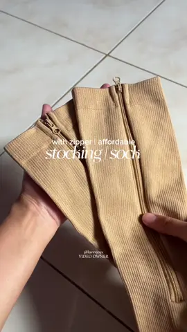 these socks will help you with your varicose veins. #varicoseveinstreatment #compressiongarment #compressionsocks #zippercompressionsocks 