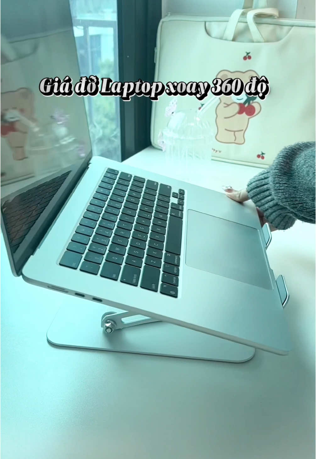 Giá đỡ Laptop tiện lợi cho dân văn phòng, học tập 🎁 #phukientinhte #giadolaptop #giadoxoay360do #macbook #viral #fyp #minnie68 