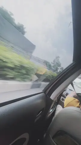 Một phần là may mắn, một phần là duyên phận. Phần còn lại là sự cố gắng của hai ta..🤍