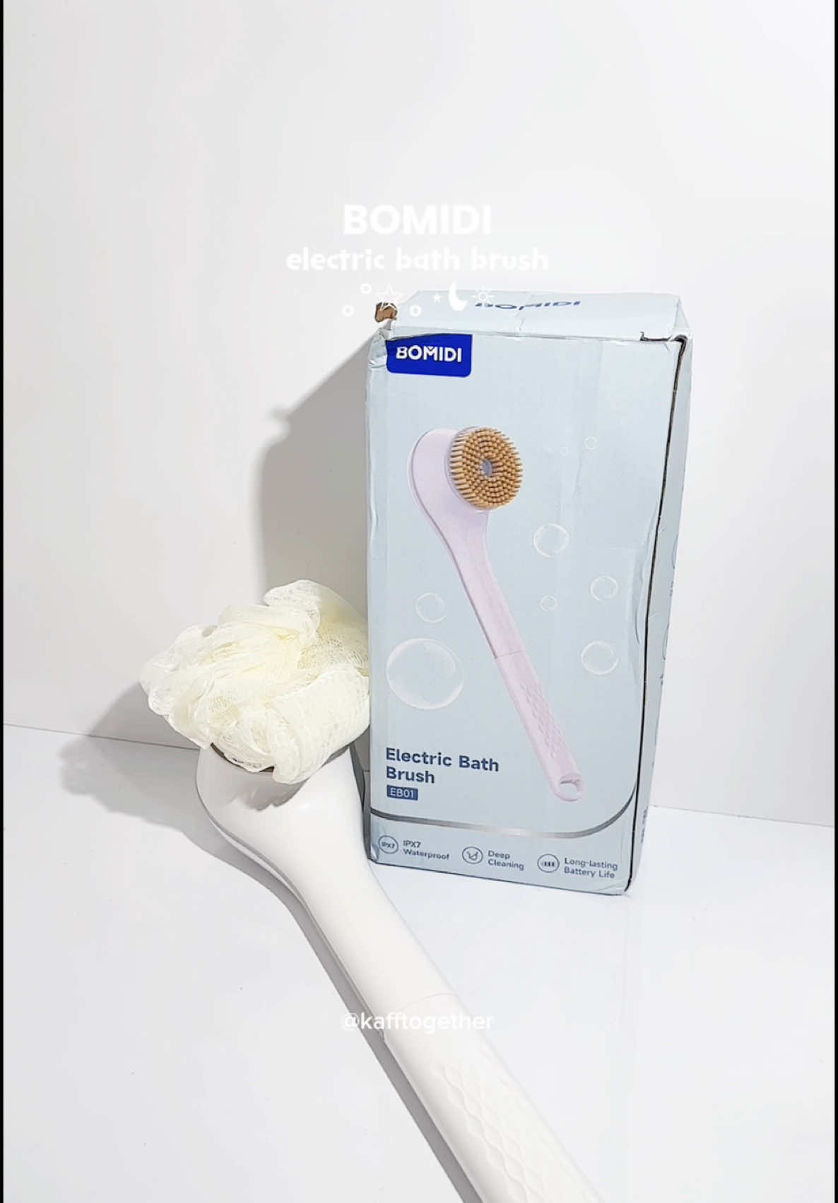 baru laa puas hati mandi😂 rasa betul betul bersihhh, yang best nya boleh tukar tukar brush  #bomidi #bomidimalaysia #bomidielectricbrush #electricbathbrush #berus 