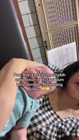 Pengin bgt liat muka bayiku mulus gk bercak😩 #bayibule #bayi3bulan #eczemafighter 