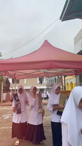TETEH SANTRI BERANGKAT UJIAN 🫶🏻🙏🏻 #CapCut #pondokpesantren #fypシ゚viraltiktok #fypシ゚ #santripondok ##santrihits #jawabarat #santrinusantara #kitasantri #subangjawabarat #fyppppppppppppppppppppppp 