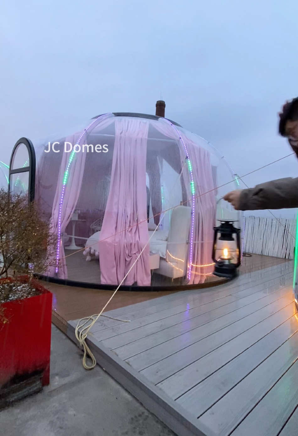 Do you like this dome house design? Welcome to our Dome House factory. Seeking global distributors – message me for our catalog and quote. #dometent #starroom #starhouse #domehouse #bubblehouse #restaurant #camping #domes #dome #JCdome #factory #domeroom #import #importer #mobilehome #tinyhouse #prefabhouse #capsulehouse #mobilehouse #house #guesthouse #manufacturer #homestay #campsite #bubblehouse #airbnb#PCdomehouse#domecamping#campingbusiness#polycarbonatehouse#Airbnbhost#manufacturing#glamping#glampinghouse#glampingdome