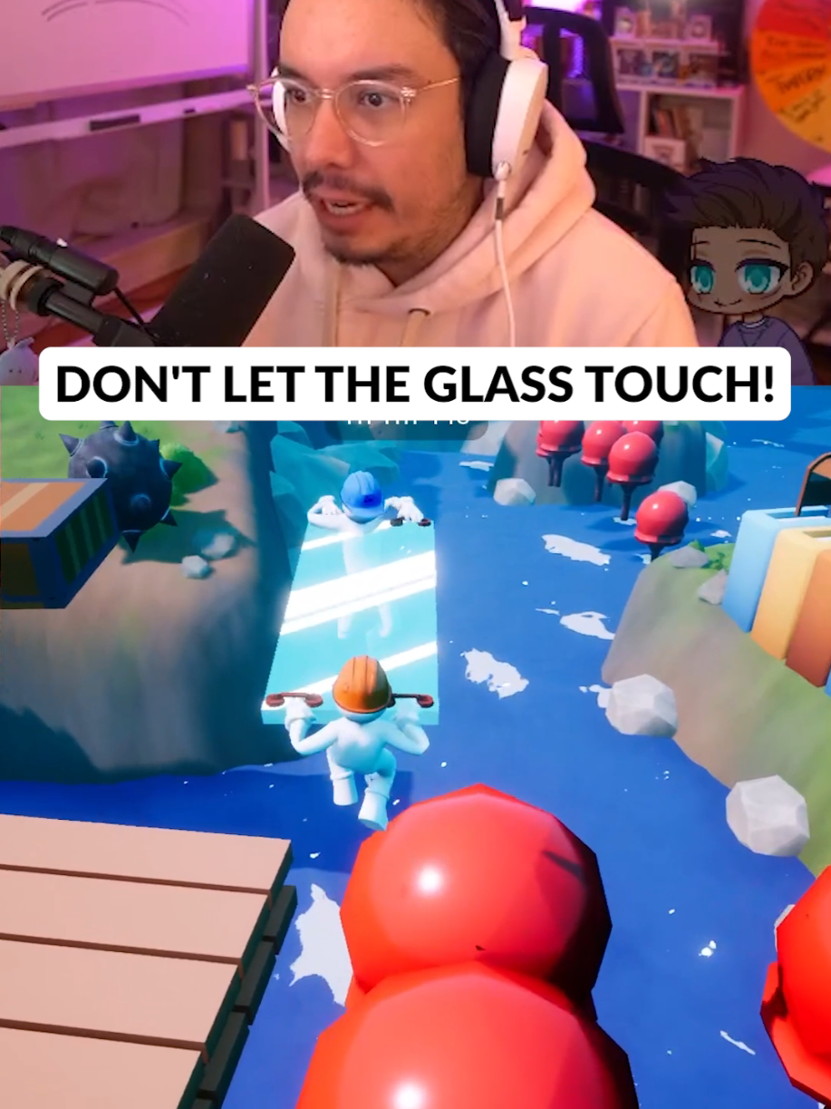 If the glass touched ANYTHING it shatters immediately @AlwaysTraid  #carrytheglass #gaming #carrytheglassgame #fyp 