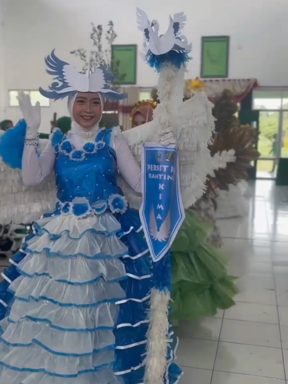 Fashion show bahan daur ulang Persit Yonif 116/GS ✨