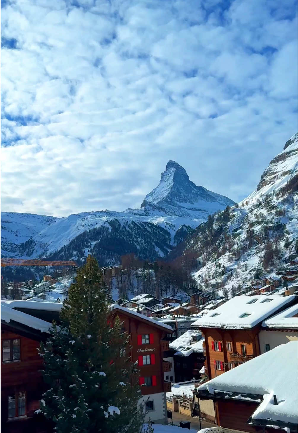 📍 Zermatt, Switzerland 🇨🇭 Follow me for daily Swiss Content 🇨🇭 📌 Don’t forget to send this to your friends for your next trip to Switzerland.  🎥 by @swissmici  #schlosshotelzermatt #zermatt #switzerland #matterhorn #zermattmatterhorn #swissalps #mountains #alps #swiss #schweiz #wallis #myswitzerland #zermattswitzerland #snow #valais #travel #inlovewithswitzerland #ski #suisse #skiing #cervinia #valaiswallis #mountain #visitswitzerland #valledaosta #stmoritz #verbier #gornergrat #glacier #mygornergratmoment 