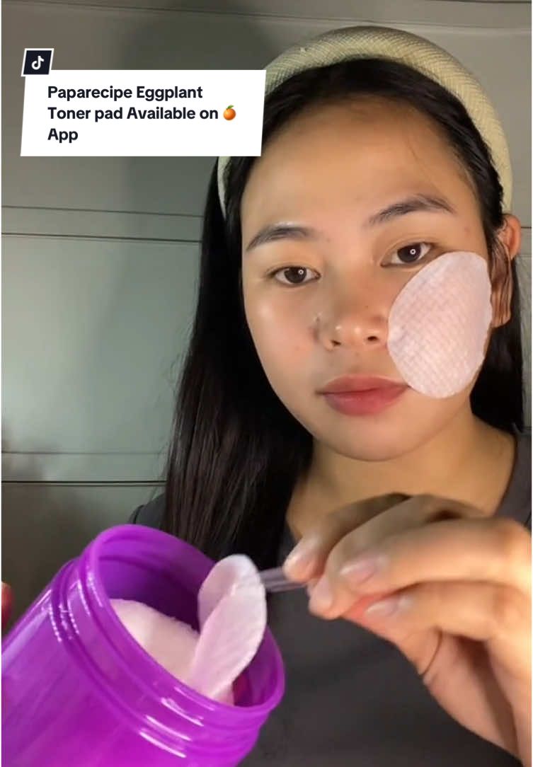 Goodbye dullness, hello glow! ✨  These exfoliating toner pads gently remove impurities and reveal brighter, smoother skin.  Try Papa Recipe's Eggplant Clearing Peeling Toner Pads today! 🍆💜🥳 if you wish to try them. feel free to check out on 🍊 app ! #exfoliation #skincareroutine #paparecipe #fyp #ugc #reviewskincare  @파파레서피 @Paparecipe_global 