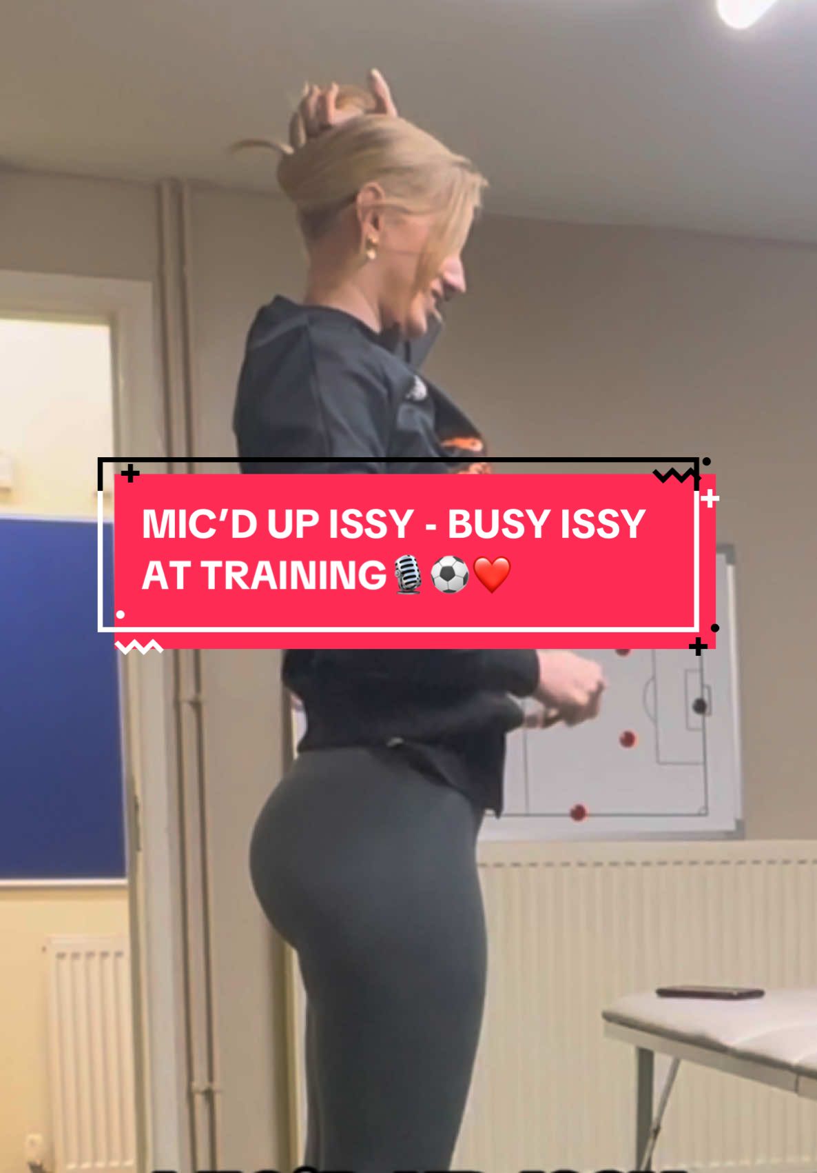 🎙️MIC’D UP ISSY - BUSY ISSY AT TRAINING, SORTING OUT THE TEAM👊🏽‼️ #issy #injury #micdup #issyanderson #sportsrehab 