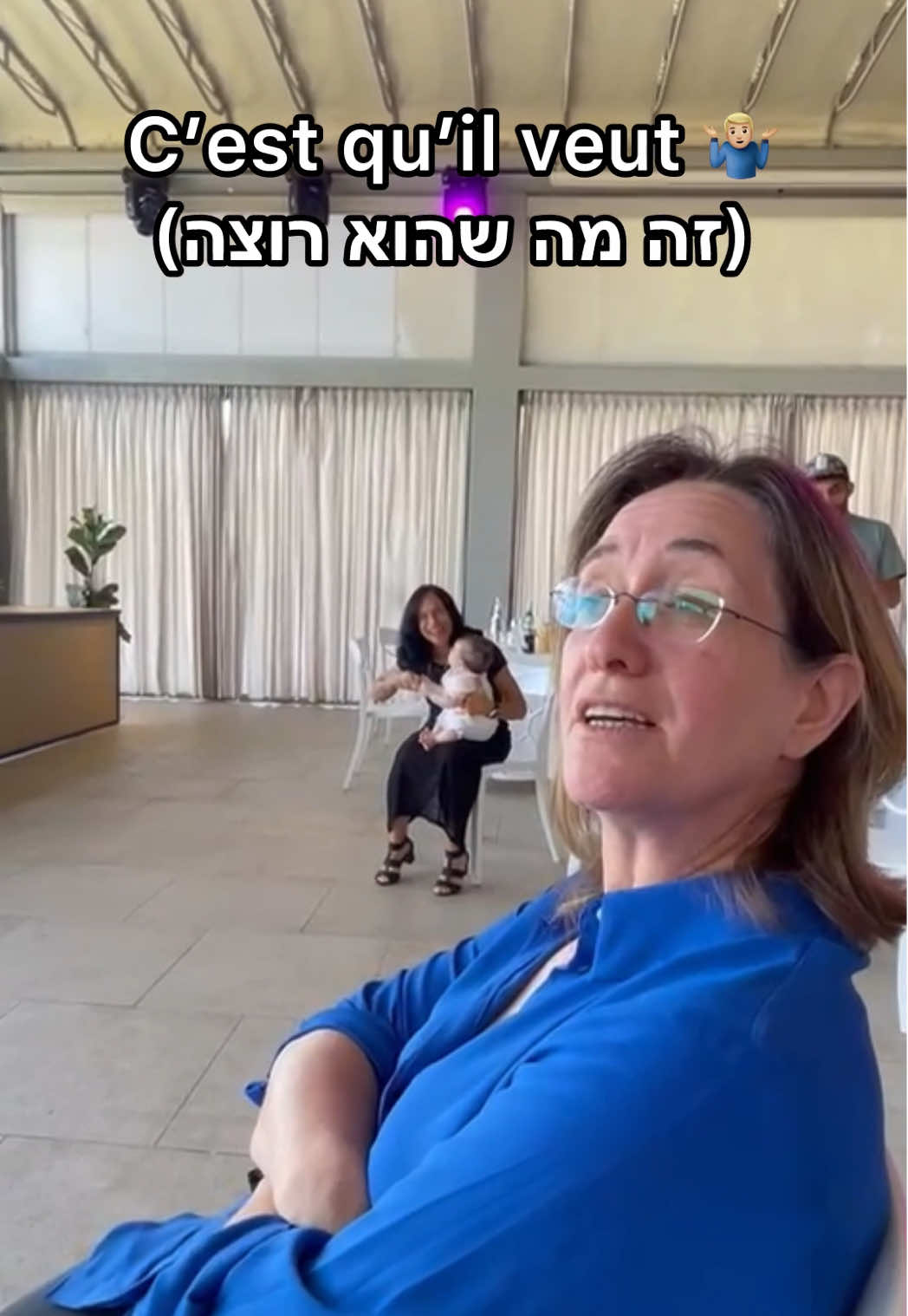 כשיש לך קטע סטנדאפ על אגדה, והיא יושבת לך בקהל😂 מחכה לכם בהופעות!! לוח הופעות וכרטיסים באתר, לינק בביו👌🏻❤️  #אילנהדיין #סטנדאפ 