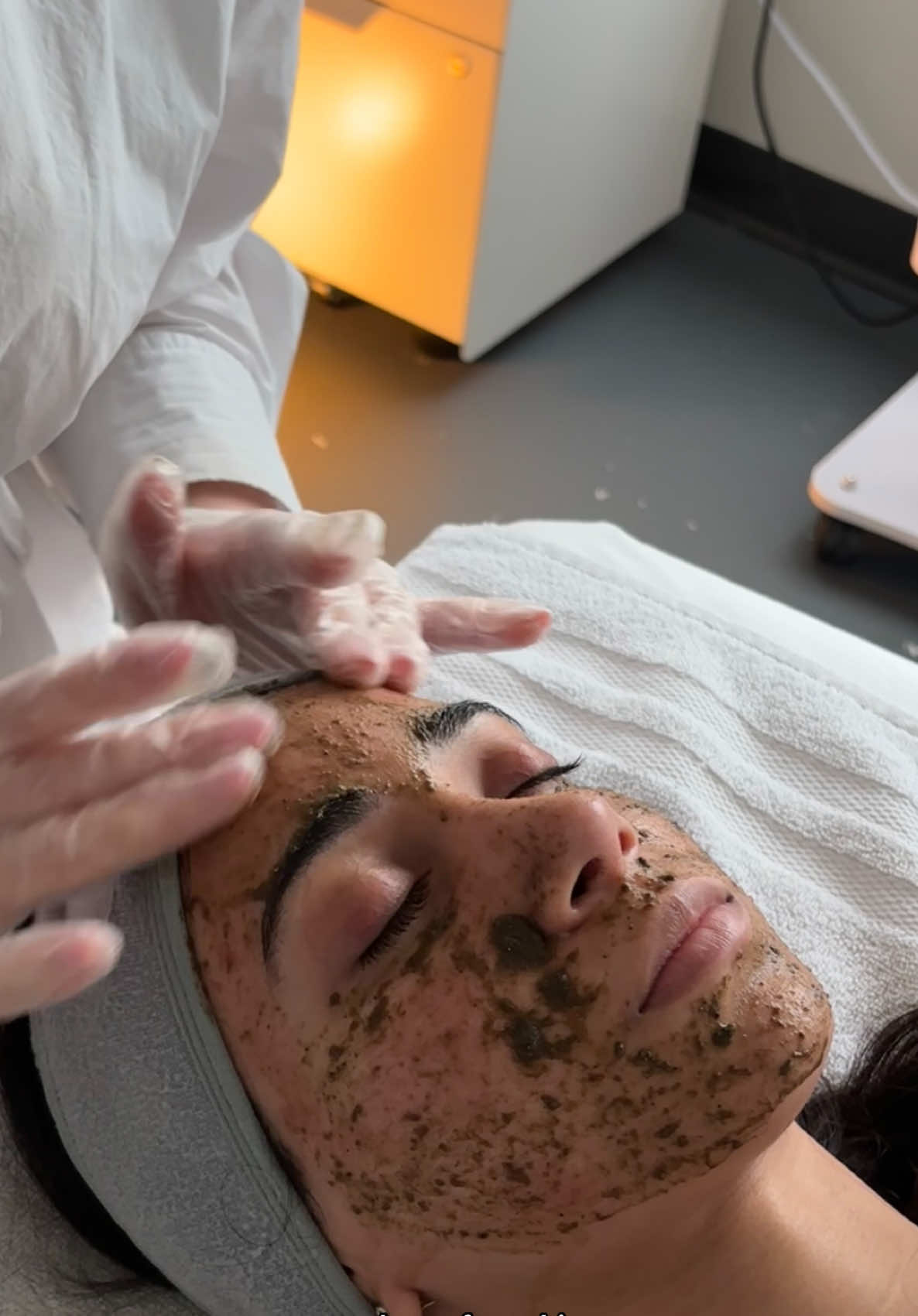 The Zena Algae Peel.