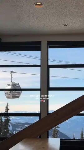 SUCH a fun weekend in Whistler🇨🇦❄️  #canadatiktok #whistler #whistlerblackcomb #snowtrip #girlstrip #skiing #snowboarding #skitrip #canadatravel #traveltiktok #traveldestinations 