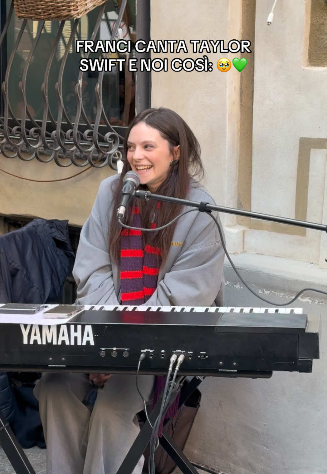 @Francesca Michielin ha fatto una sorpresa e ci ha fatto commuovere con la sua voce 🥹💚 #francescamichielin #fangoinparadiso #taylorswifttok #taylorswift #davedere #neiperte #tiktokmusica #live #livemusic  