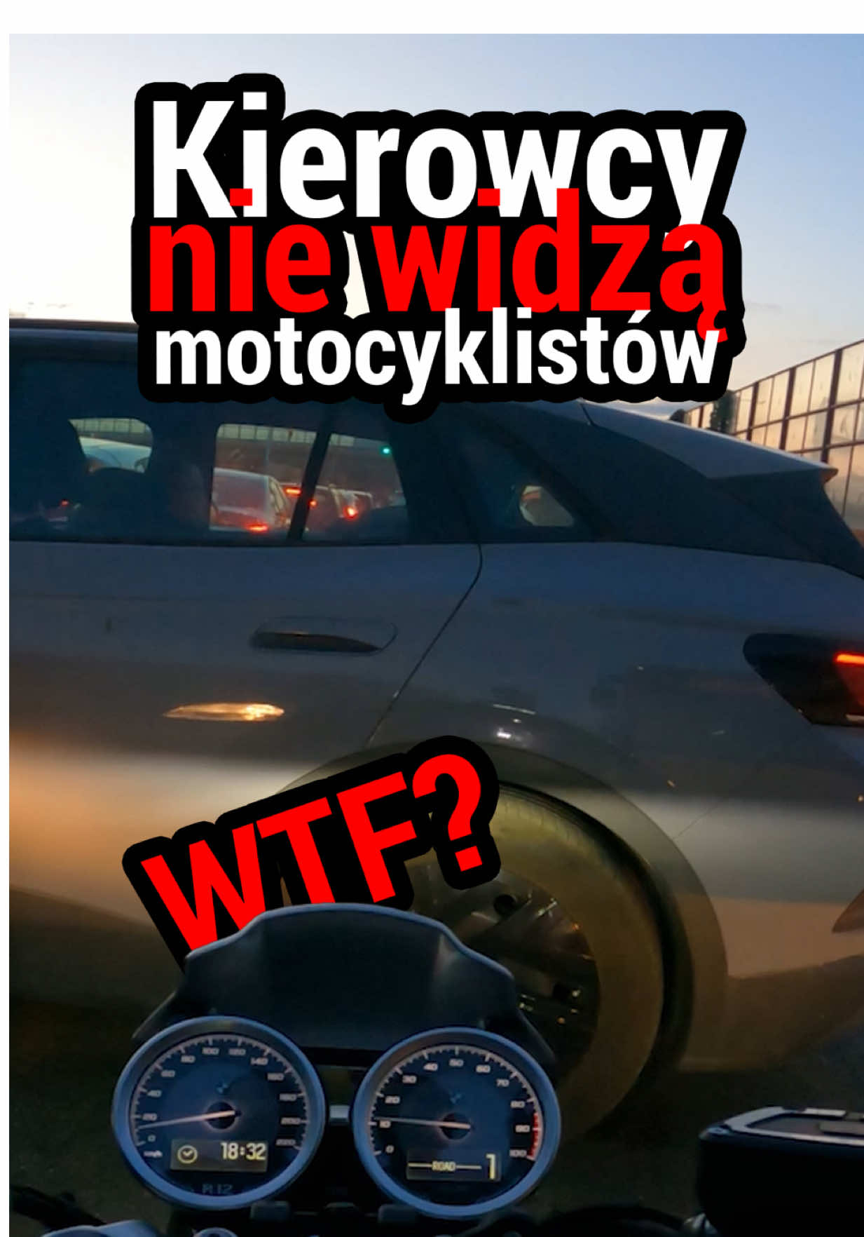 Dlaczego kierowcy samochodów nas nie widzą? Dlatego że bardzo często zdarza się nam - motocyklistom - być nie tam gdzie się nas ktoś spodziewa.  No i pamiętajmy o tym, żeby ZAWSZE myśleć za innych, czyli stosować jazdę defensywną.  #motocykle #bezpieczenstwo #wypadki #patrzwlusterka