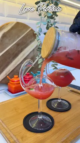 This works like magic so please take only when you’re ready 😉💦🔞 Ingredients  Watermelon  Pineapple  Strawberry  Cloves water  Dried Chilli  Ginger beer or sparkling water..  Cold press juicer from @Buchymix 