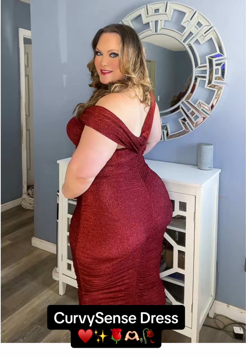 Look 👀 at this! 🌹✨♥️ #curvysense #curvysensedoll #reddress #plussize #plussizedress #ValentinesDay #valentinesdaydress #lookatthis #sparklydress #curvyfashion #plussizedress 