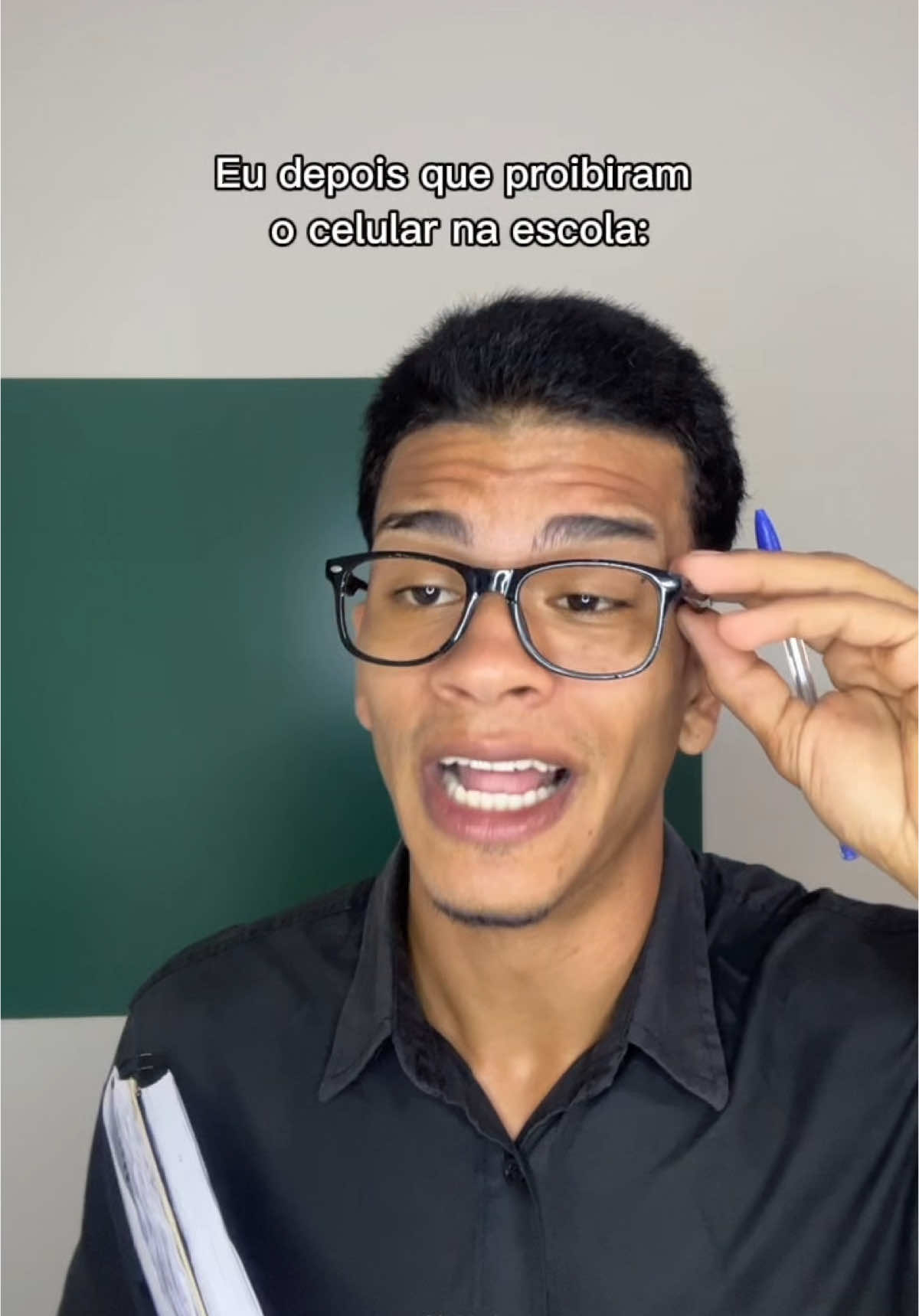 Já que não pode leva o celular,kkk#humor #escola 