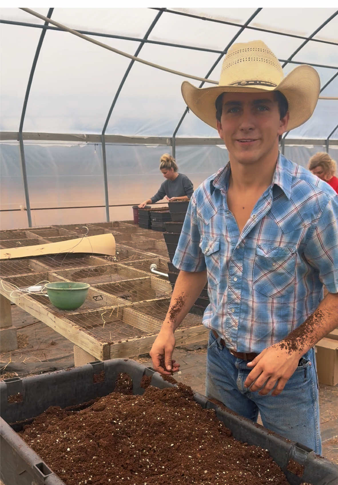 It’s Planting Time!!🌱🍅🍉 #fyp #foryou #foryoupage #viral #blowthisup #garnerfarms #Lifestyle #farmers #family #agriculture #greenhouse #bradgarner #marygarnerr #mamagarner 