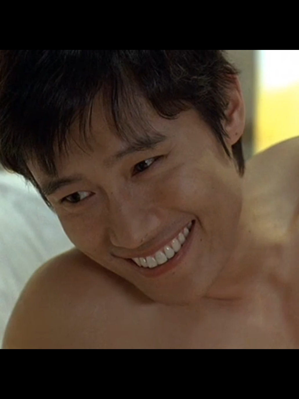 não sei quantas vezes eu assisti esse filme #leebyunghun #byunghun #byunghunlee #frontman #lider #player001 #001player #001 #squidgame #squidgame2 #round #round6