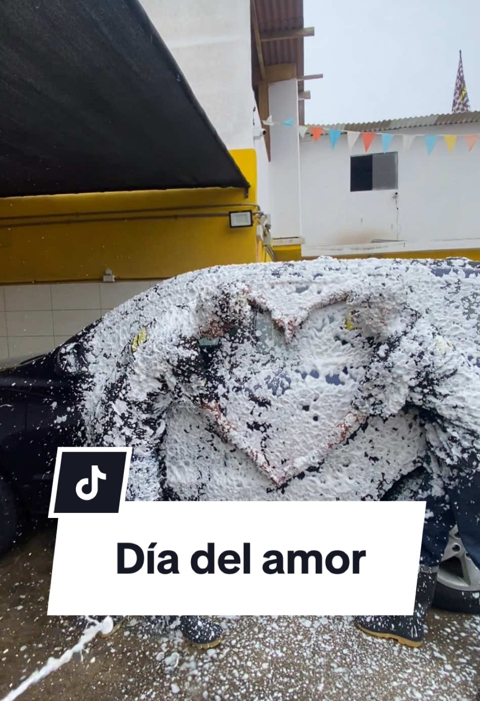 Feliz día del amor y la amistad a todos nuestros clientes   Recuerda que en AutoFlash sabemos la conexión que existe entre tu auto y tu, por eso siempre te ofrecemos el mejor servicio para tu engreído.  #vira  #parat  #fyppppppppppppppppppppppp  #fyp  #carwash  #autolavad  #carwashsanmiguel  #amor  #14defebrero  #viral_video  