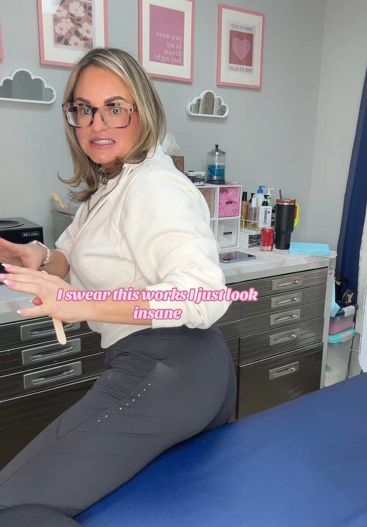 #stitch with @𝔇𝔢𝔳𝔬𝔫 𝔏𝔢𝔢 waxing yourself is not for amateurs BUTT maybe this will help 😬🍑#waxingtiktok #brazilianwax #waxtok 