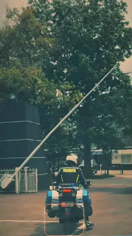 Bandung Geulis #CapCut #fyp #viral #lewatberanda #trending #trend #tiktok #fypシ #foryou #xybca #bandung #fypシ゚viral #