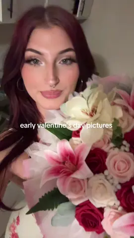 so happy with how they turned out, gonna post them on my insta sooon #fyp #beauty #fypageシ #fypシ゚viral #nails #y2k #ValentinesDay #OOTD #fashion #Love #flowers #bouquet #ramobuchon #foreverflowers 
