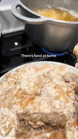 I can’t remember the last time I made a burger 😆  #fyp #foryou #burgerbunrecipe #perfectburger #whattocooktoday #friedchicken #foryouu 