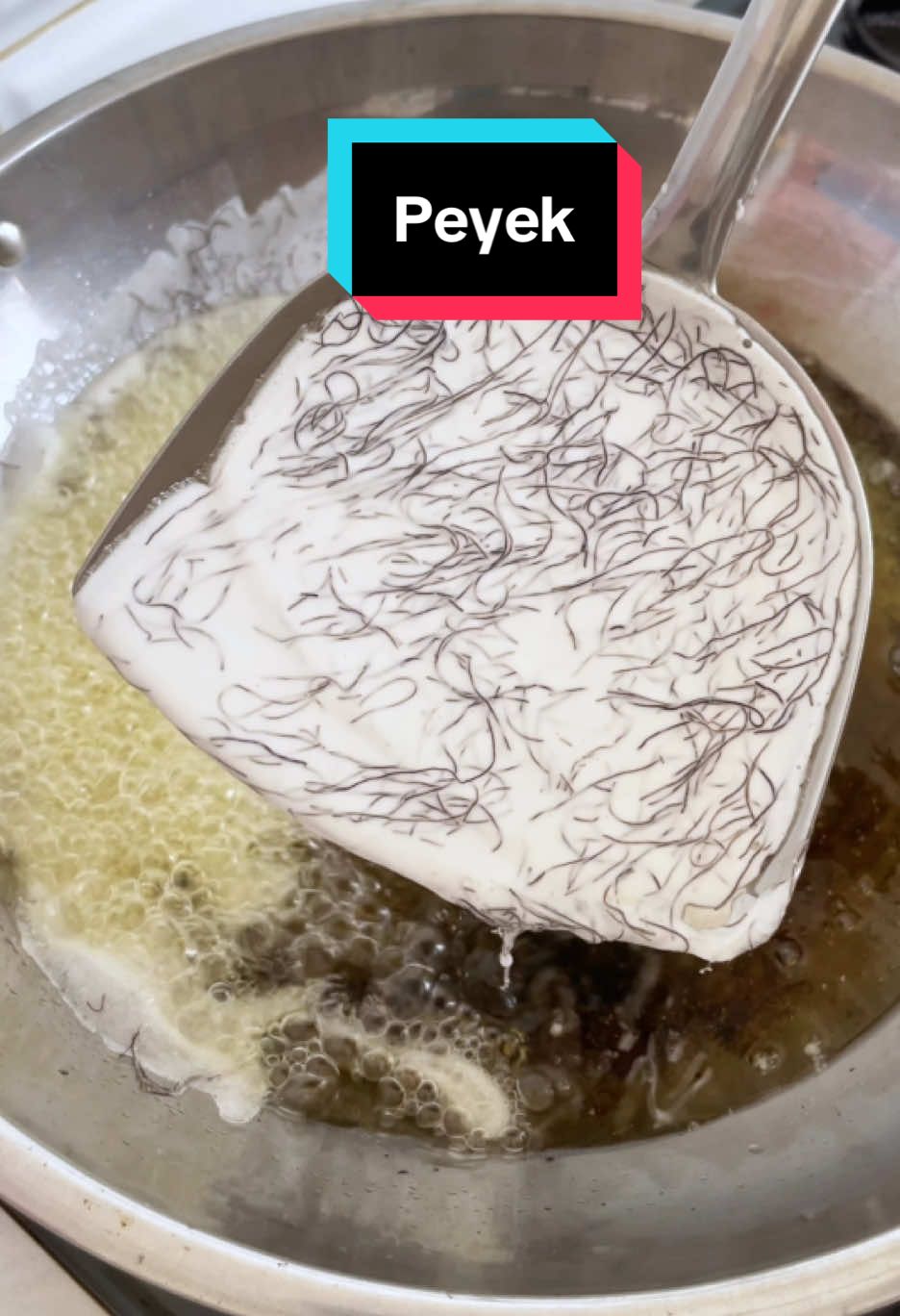 Ada yang mau resep peyeknya? #peyek #cooking #FoodTok #asmr 