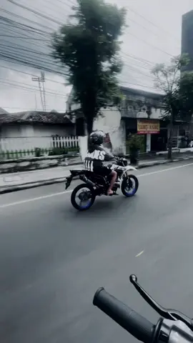 jancok kegeden jaket #surex #surexkotacepu #masukberanda #fyp #crfherexstyle #surexgank🔥 #supermotoherex #supermotoherex #crf150l 