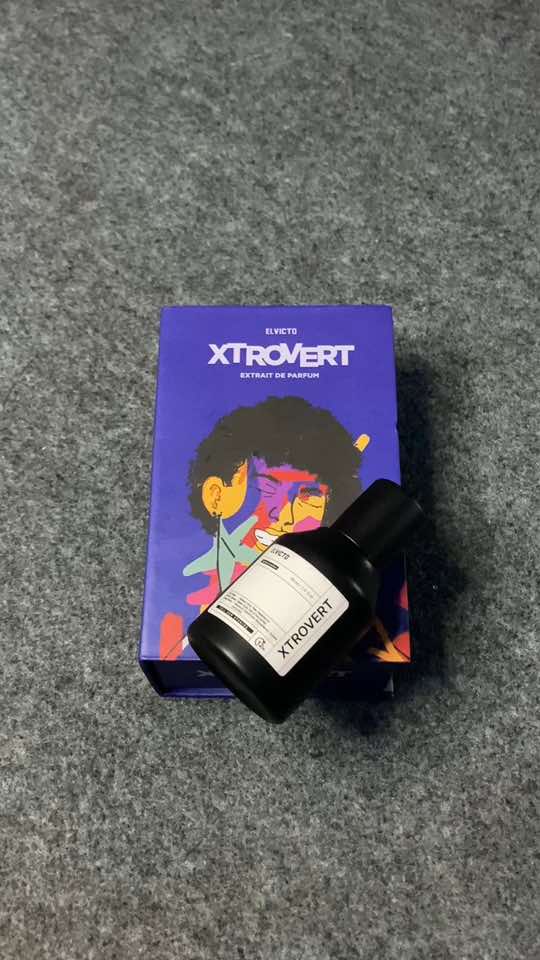 Unboxing parfume xtrovert dari elvicto #xtrovertparfum #elvicto #elvictoparfume #parfumviral #parfumereccomended #parfumecowok 