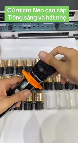 Củ micro Neo nhẹ- tiếng sáng- karaoke hay. Thay thế cho tất cả các dòng micro có dây, không dây, micro loa kéo, #loatreble #micro #microcoday #microkhongday #microloakeo #microkaraoke #microgiare #microcaocap #loa #củmicro 