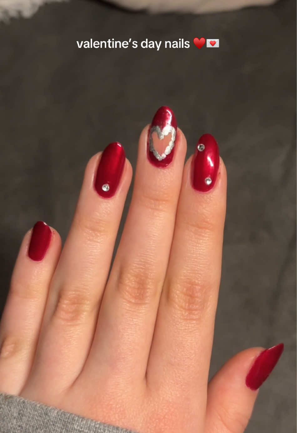 happy valentines dayyy 🧸💌💌 #nails #nailinspo #ValentinesDay 