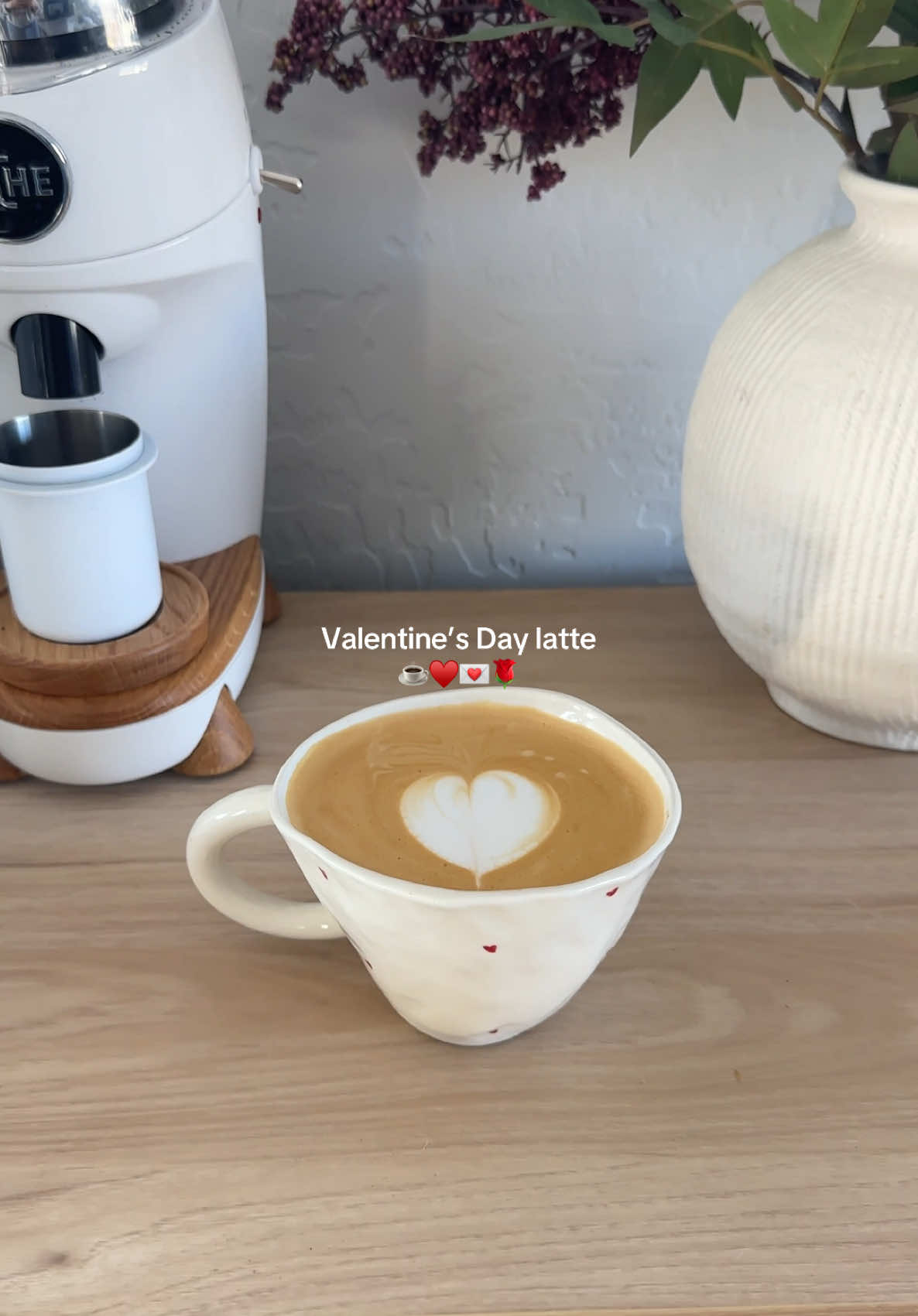 Happy Valentine’s Day☕️💌🌹♥️ #ValentinesDay #coffee #latteart #homebarista #coffeetok 