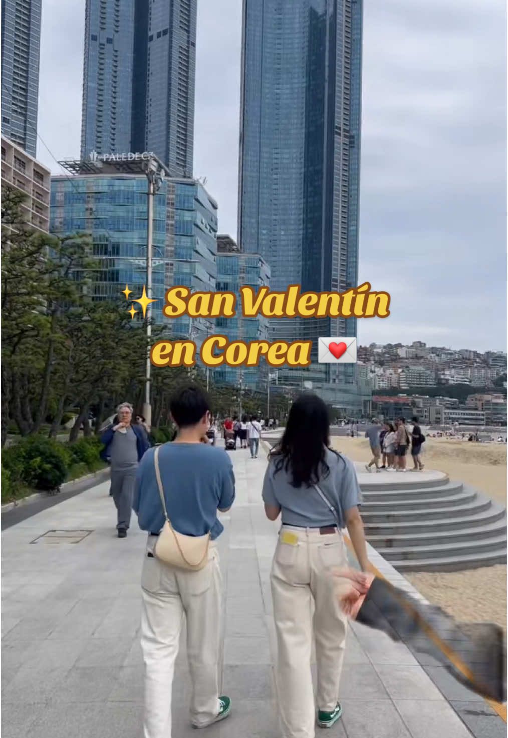 💞Sabíais que las parejas coreanas se visten a conjunto? Feliz san Valentín 💌  #ValentinesDay #sanvalentin #bekndy #busan #corea 