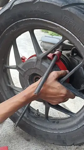treker pelepasan ban motor matic bisa bongkar bongkar dirumah #cuantanpabatas #foryoupage #fyp #viral #foryourpage #trekerban #trekerbanmotor #trekermotor #trekerbanbelakang 
